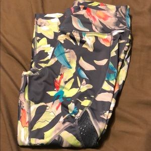 Floral, colorful, legging capris!